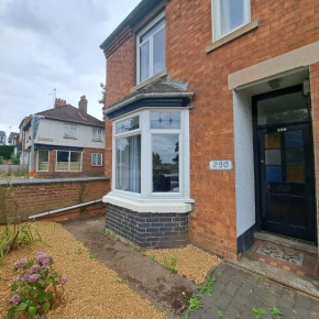 Huge 4 bed in the heart of Kettering